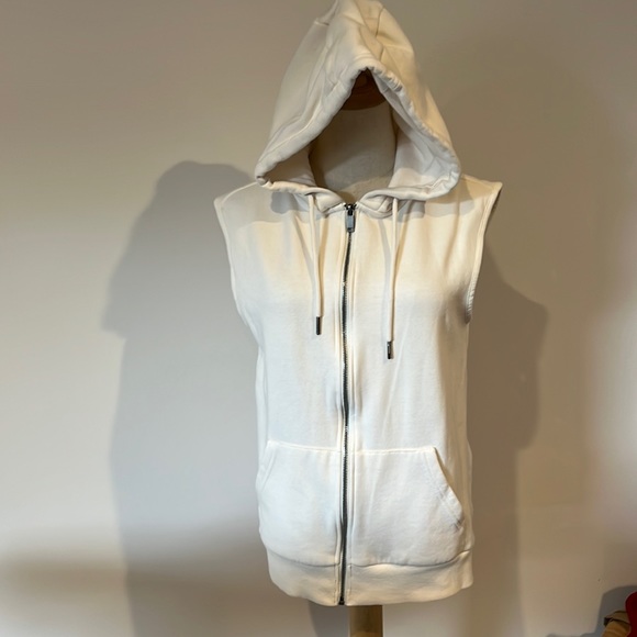 yd. Tops - Yd. Cream hooded sloppy Joe vest